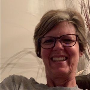 Meet your Posher, Cari